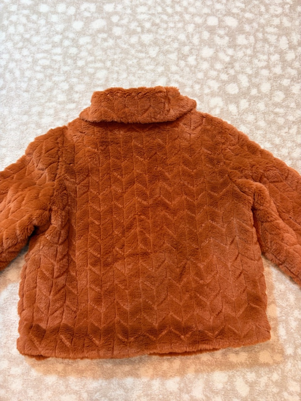 New Faux Fur Zip Jacket - Picture 8 of 9